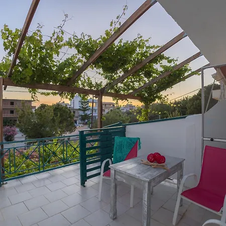 Galini Ideal For Family Near The *